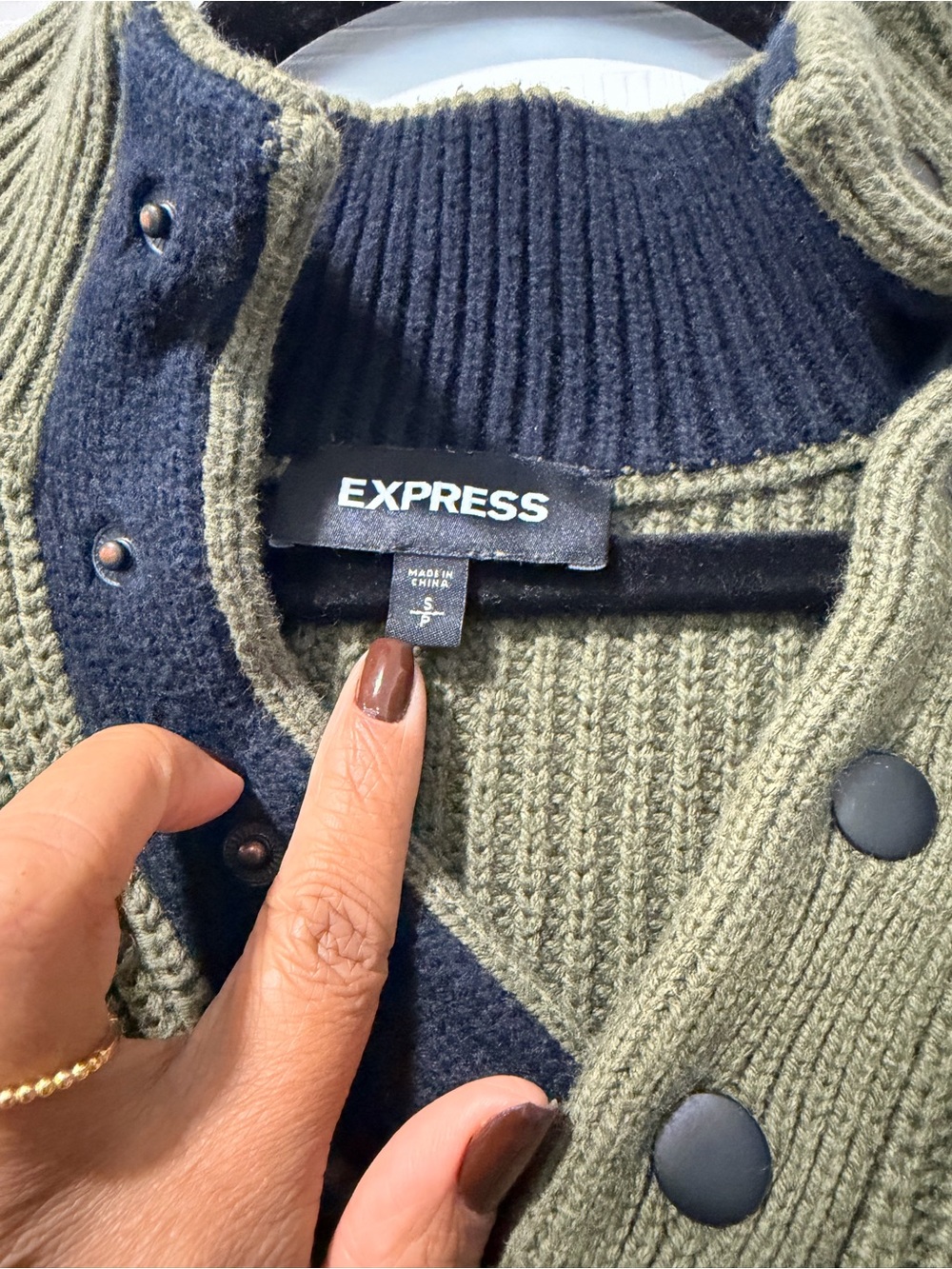 Express Men's Olive Ribbed V-Neck Button-Stand Sweater - Picture 2 of 3